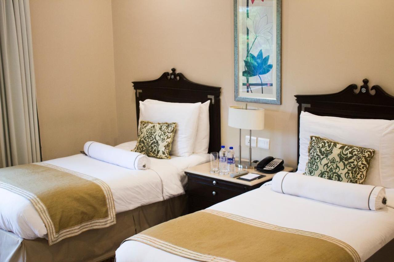 โรงแรมเดอะคลาริดจ์ส นิวเดลี ภายนอก รูปภาพ A room at the Taj Bengal